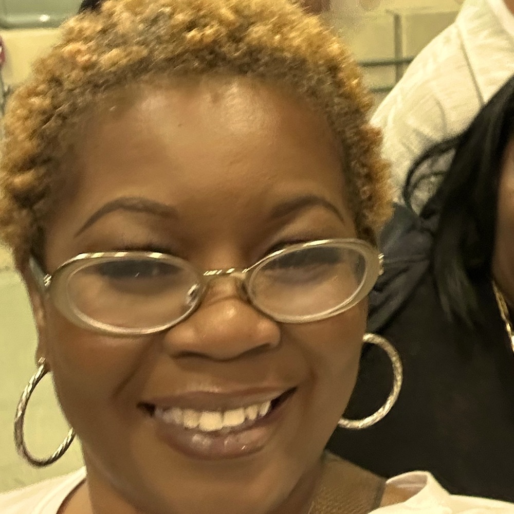 Meet your Posher, Kim.